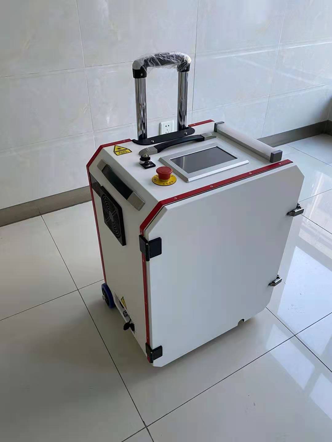 Removedor de ferrugem 100W 200W Máquina de limpeza a laser